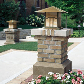 Brookdale Column Lights
